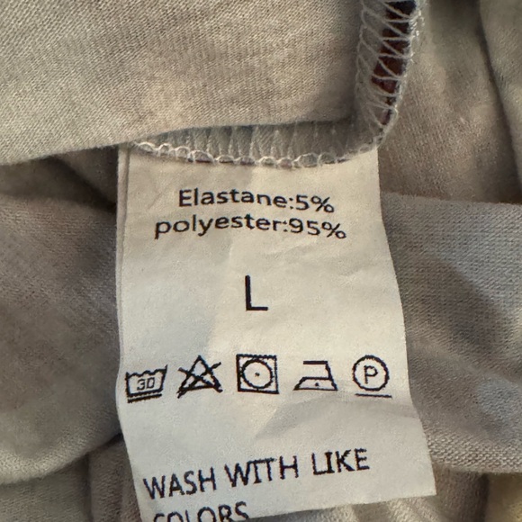 SHEIN Top - Picture 5 of 6